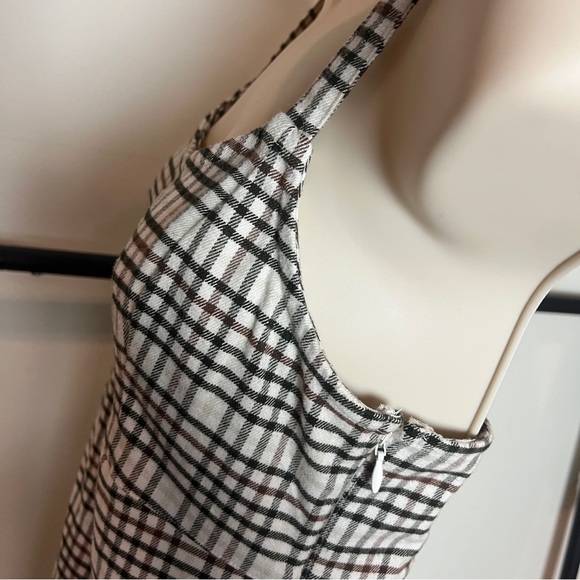 Hollister Y2K Babydoll Black and White Plaid Sleeveless Pleated A-Line Dress - Picture 7 of 12